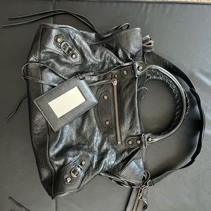 Order for Leilani - balenciaga bag